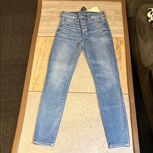 NWT AE jeggings super high rise size 4 regular